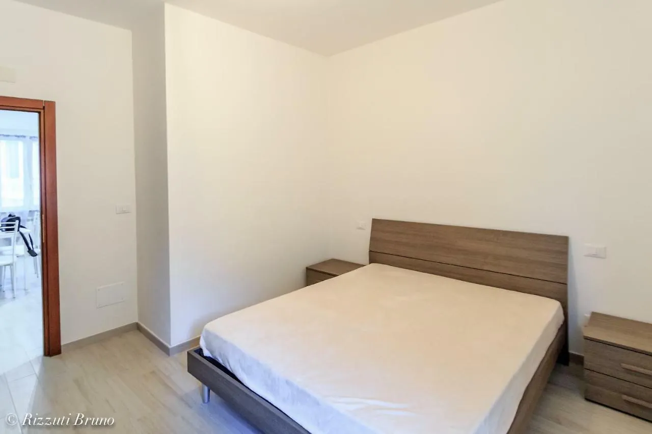 appartamento ristrutturato a nuovo !!! Varazze Italia